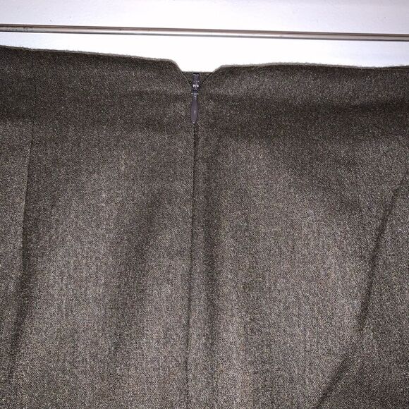Talbots Wool Skirt Sz 6P, like new! Italian flannel 99%wool (so soft) Grey/Green - Picture 6 of 9